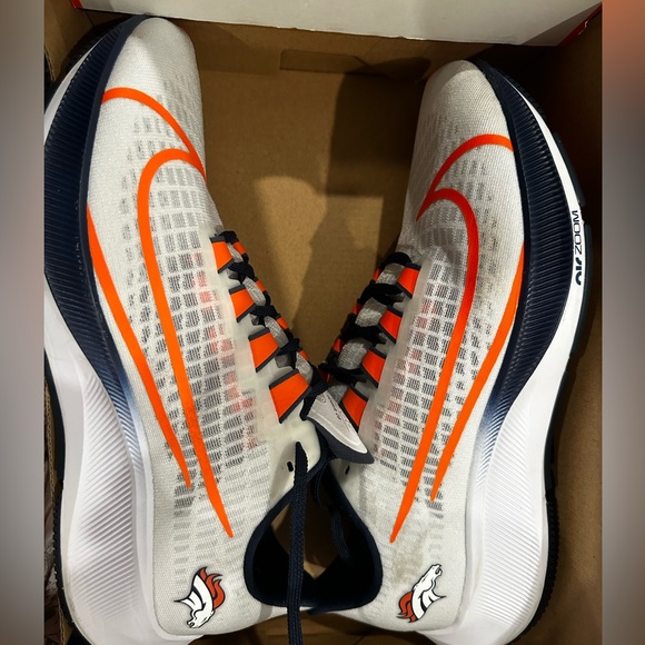 Nike Air Zoom Pegasus 37 Denver Broncos 10.0 CZ5434-100 - Picture 2 of 7